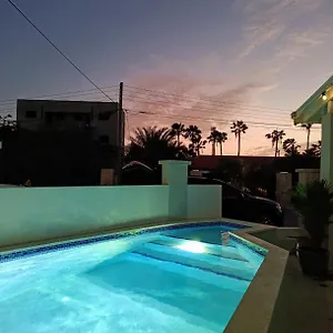  Apartment Rooi Santo